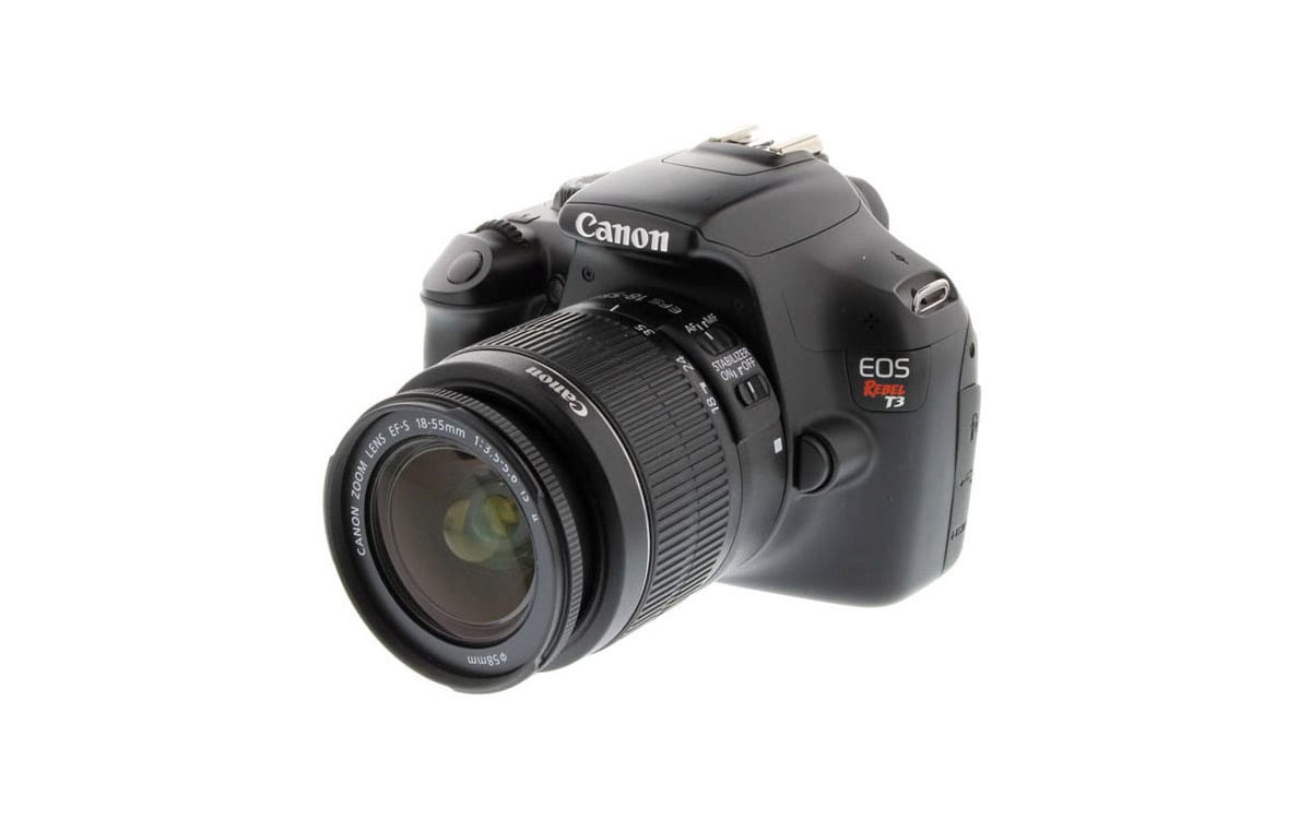 canon eos rebel camera with zoom lens electronics product photography example